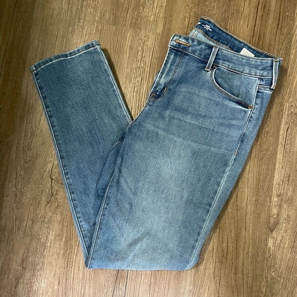 Old Navy Power Slim Straight Jeans - Picture 1 of 3